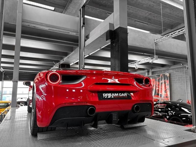 Gebraucht Ferrari 488 669 PS (492 kW) 2016 Rot