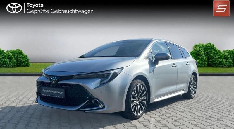 Silber Gebraucht 2024 Toyota Corolla Team Kombi | 28.449 € (Etwas zu teuer) - Bild 1/4