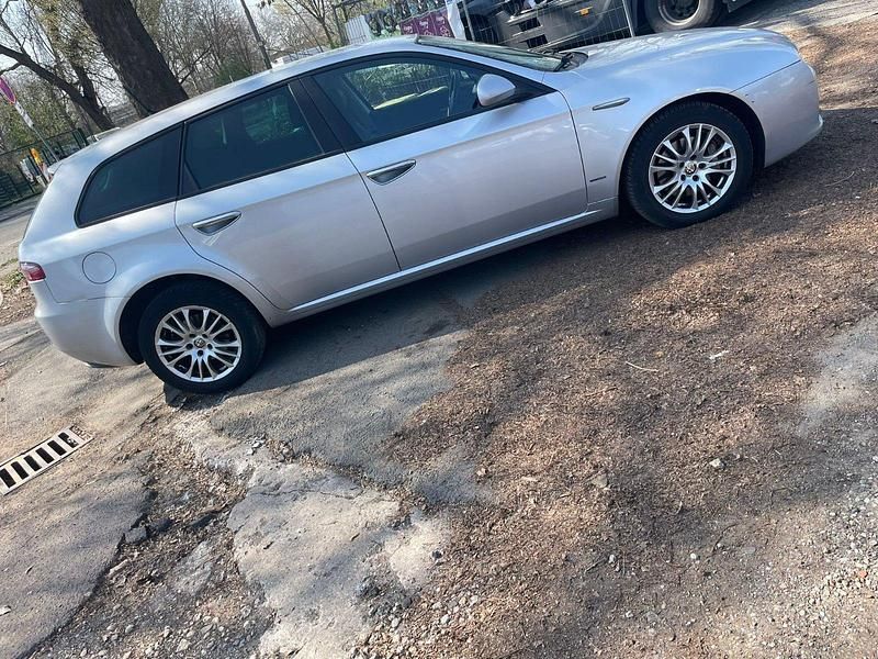 Gebraucht Alfa Romeo 159 150 PS (110 kW) 2009 Silber Kombi