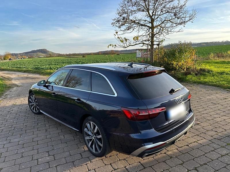 Gebraucht Audi A4 S-Line 163 PS (119 kW) 2020 Blau Kombi