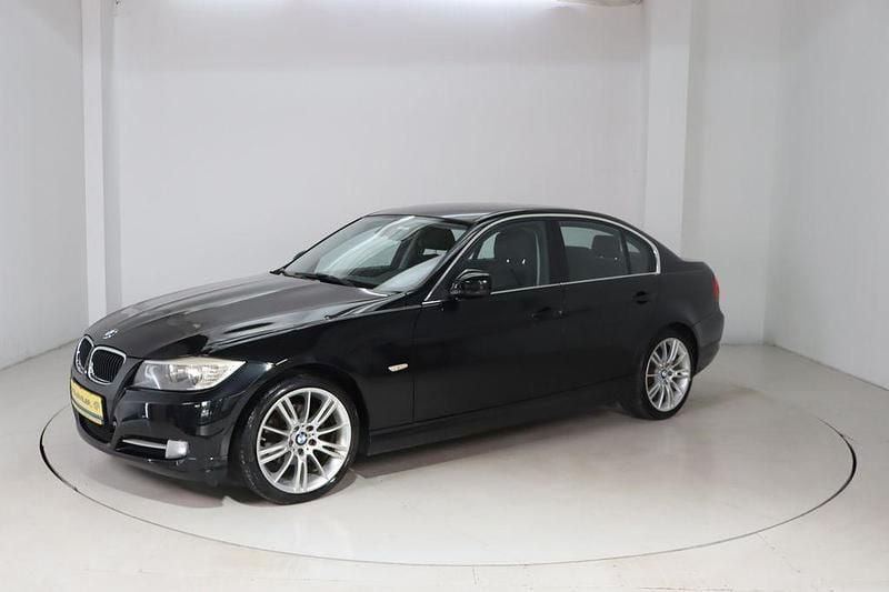 Schwarz Gebraucht 2010 BMW 318 Limousine | 3.600 € (Superpreis) - Bild 1/4