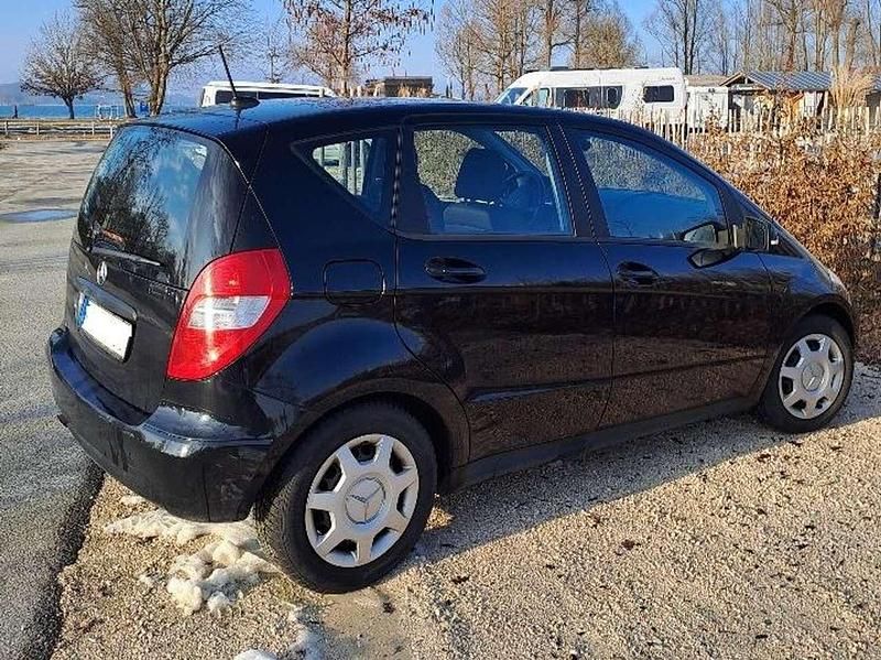 Gebraucht Mercedes A160 95 PS (69 kW) 2011 Schwarz Limousine