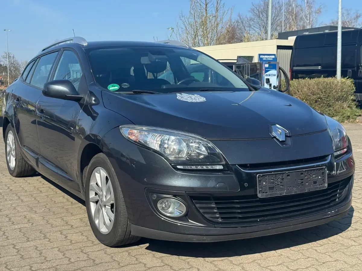 Gebraucht Renault Mégane GrandTour Initiale Paris 110 PS (80 kW) 2013 Schwarz Kombi