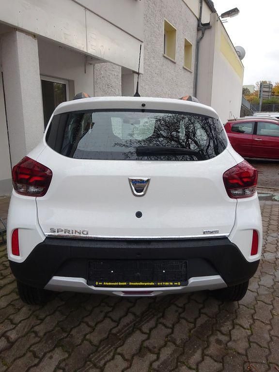 Gebraucht Dacia Spring Comfort Plus 33 kW (45 PS) 2022 Weiß Kleinwagen