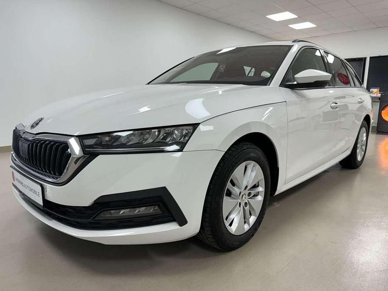 Weiß Gebraucht 2021 Skoda Octavia Ambition Kombi | 18.990 € (Fairer Preis) - Bild 1/3