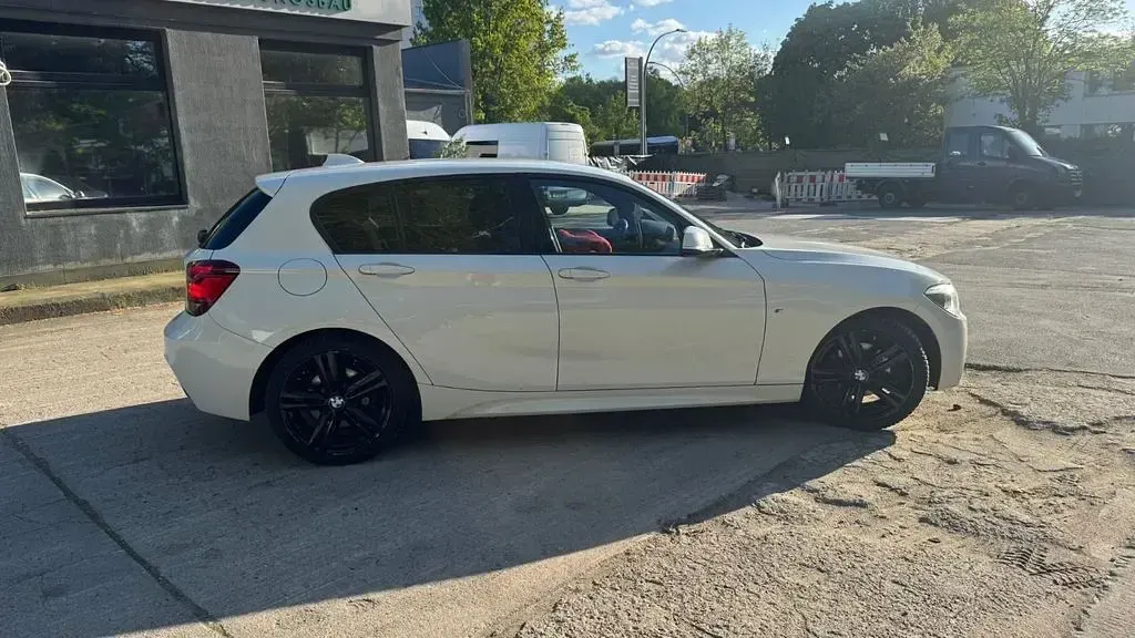 Gebraucht BMW 120 Performance 184 PS (135 kW) 2014 Weiß Kleinwagen