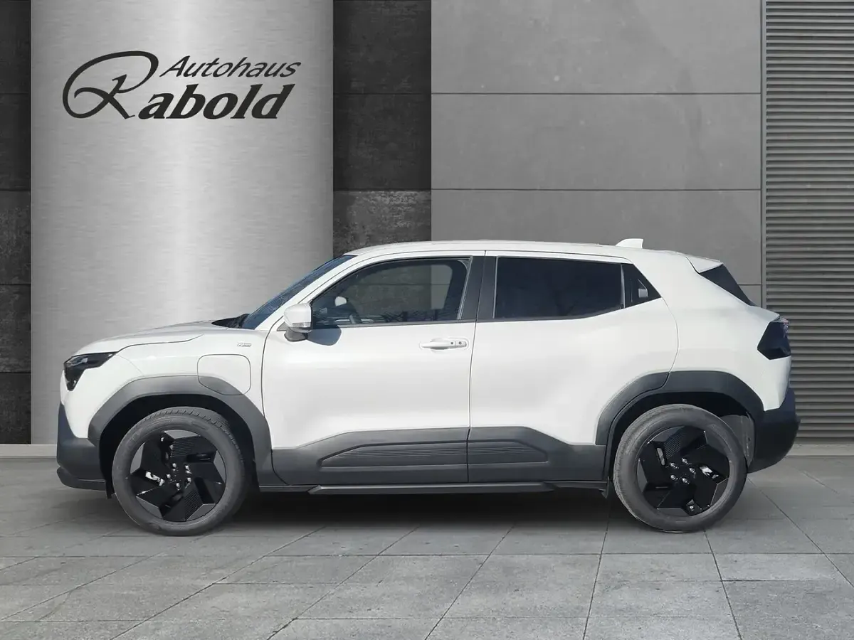 Neu Suzuki e-Vitara Club 105 kW (144 PS) 2026 Arctiv white (weiß) SUV
