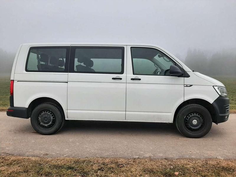 Gebraucht VW Transporter 102 PS (75 kW) 2019 Candyweiß Van
