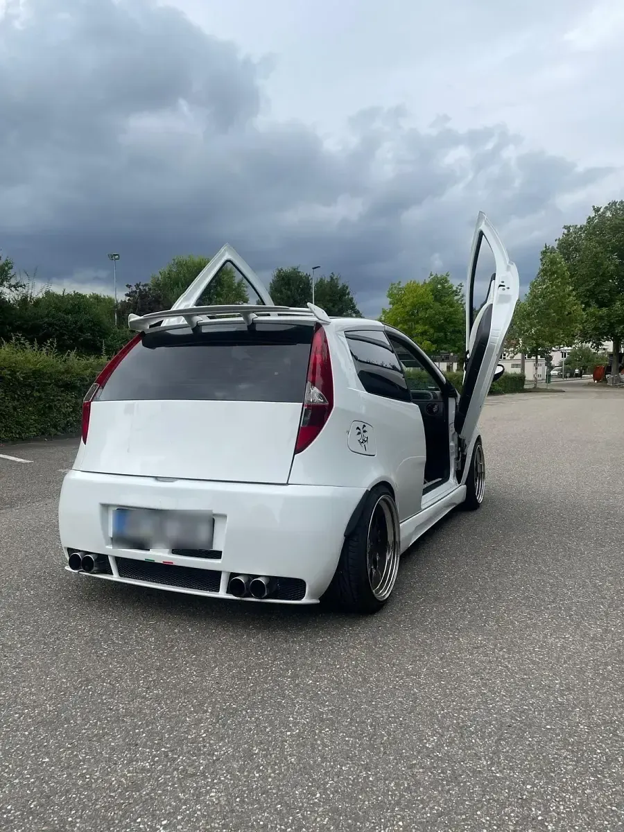 Gebraucht Fiat Punto 131 PS (96 kW) 2002 Weiß Kleinwagen