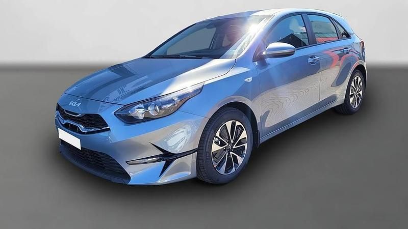 Gebraucht Kia Ceed Silver 140 PS (102 kW) 2025 Silber Kleinwagen