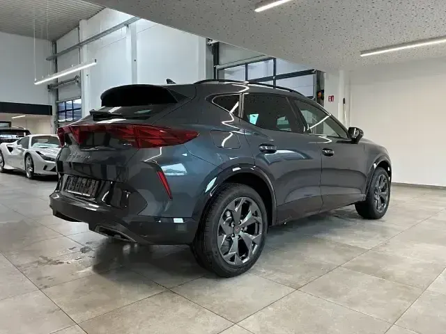 Neu Cupra Formentor 150 PS (110 kW) 2026 Grau SUV