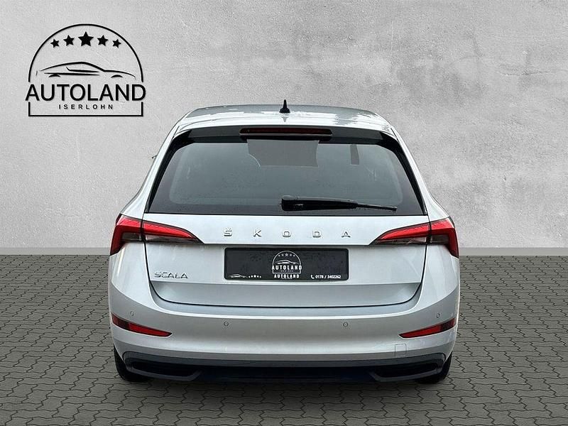Gebraucht Skoda Scala Clever 95 PS (69 kW) 2021 Silber Kleinwagen