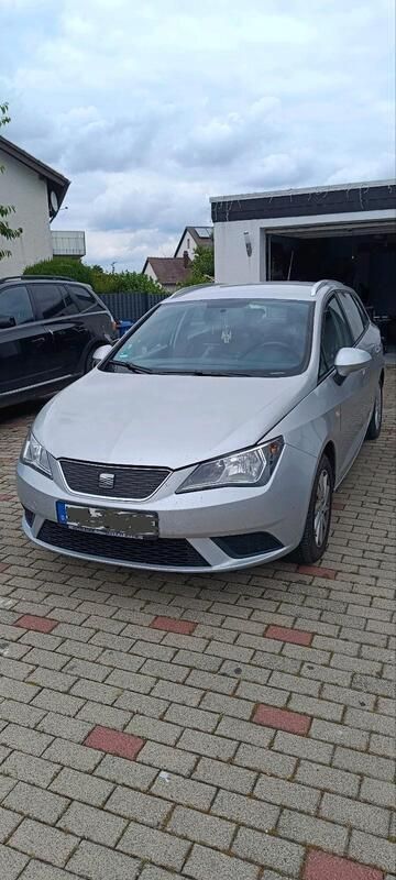 Silber Gebraucht 2013 Seat Ibiza ST Kombi | 2.800 € (Guter Preis) - Bild 1/4