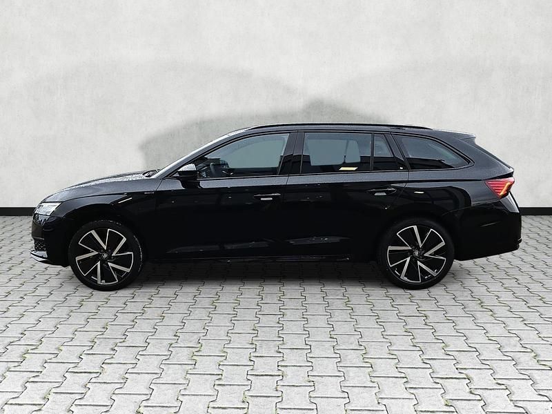Neu Skoda Octavia SportLine 150 PS (110 kW) 2025 Blackmagic perleffekt Kombi