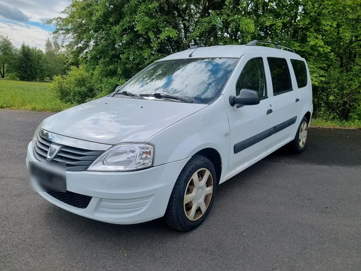 Gebraucht Dacia Logan 84 PS (61 kW) 2011 Kombi