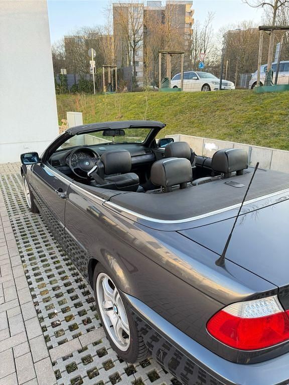 Gebraucht BMW 320 Cabriolet 170 PS (125 kW) 2006 Grau Cabrio