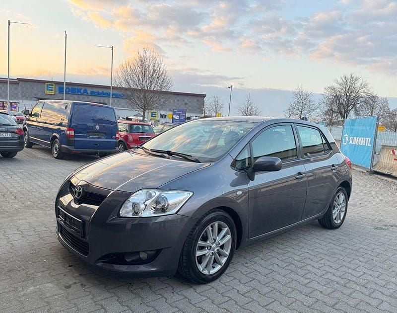 Gebraucht Toyota Auris Team 126 PS (92 kW) 2008 Grau Kleinwagen