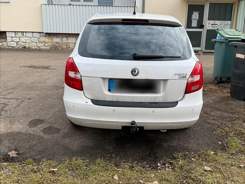 Gebraucht Skoda Fabia 90 PS (66 kW) 2010 Weiß Kombi