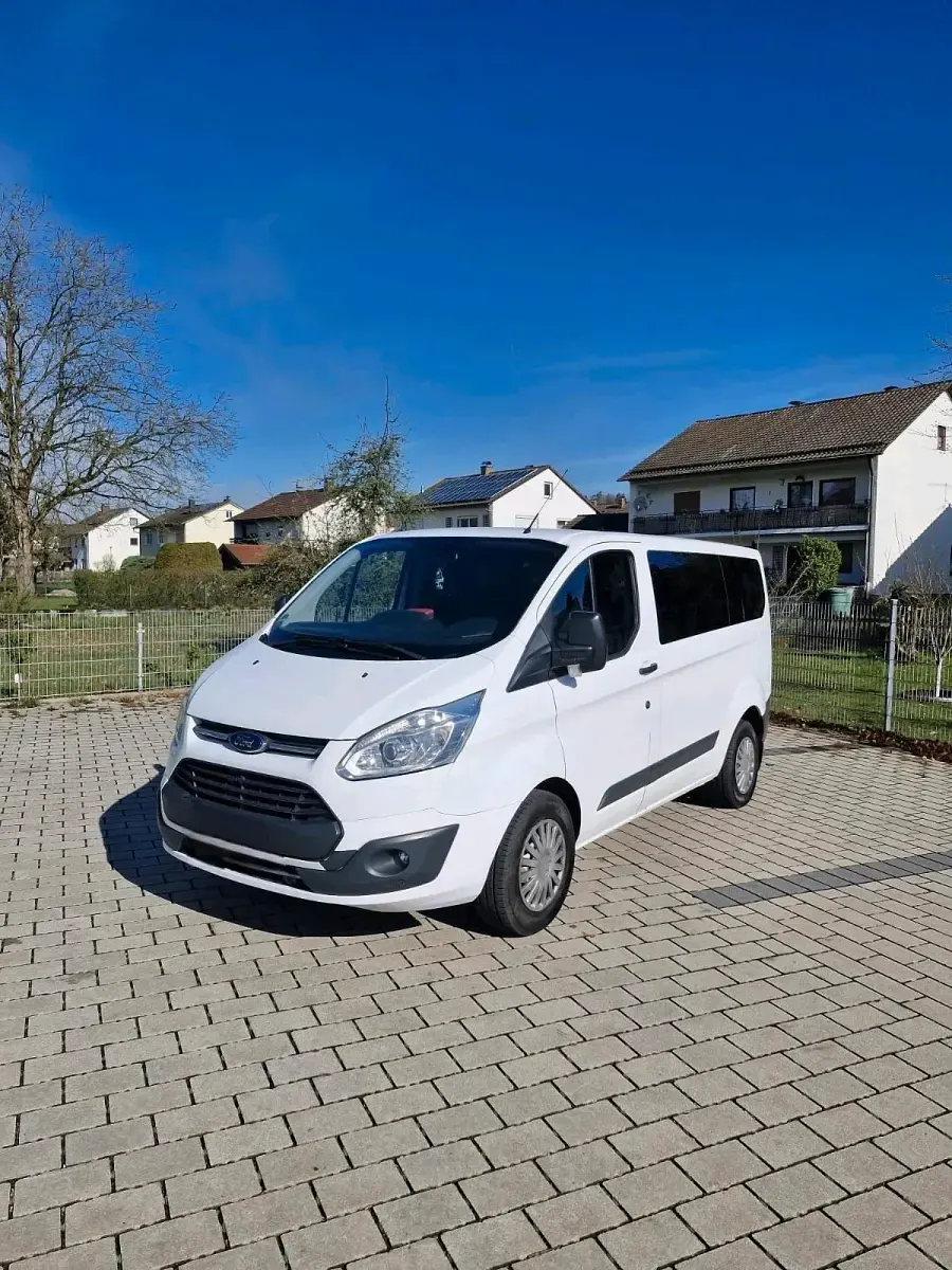 Gebraucht Ford Transit Custom 108 PS (79 kW) 2018 Weiß Van / Kleinbus
