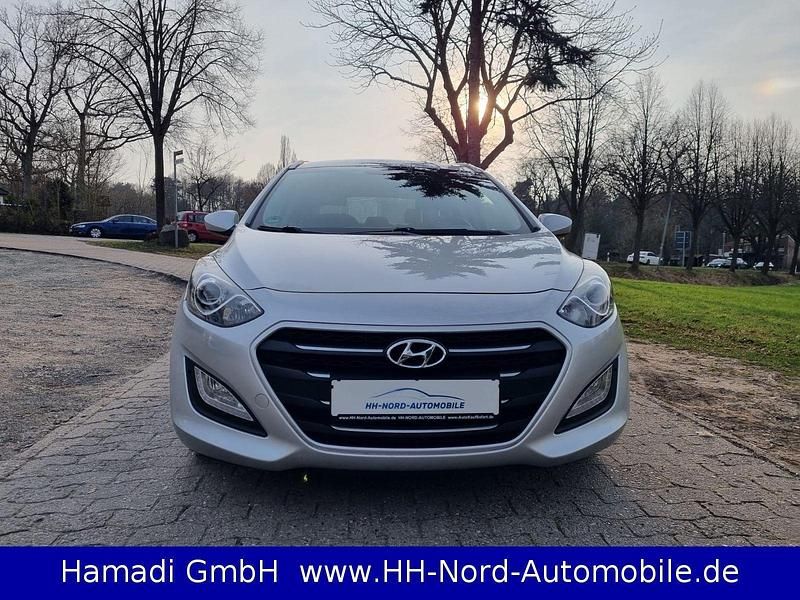 Gebraucht Hyundai i30 135 PS (99 kW) 2017 Silber Kombi