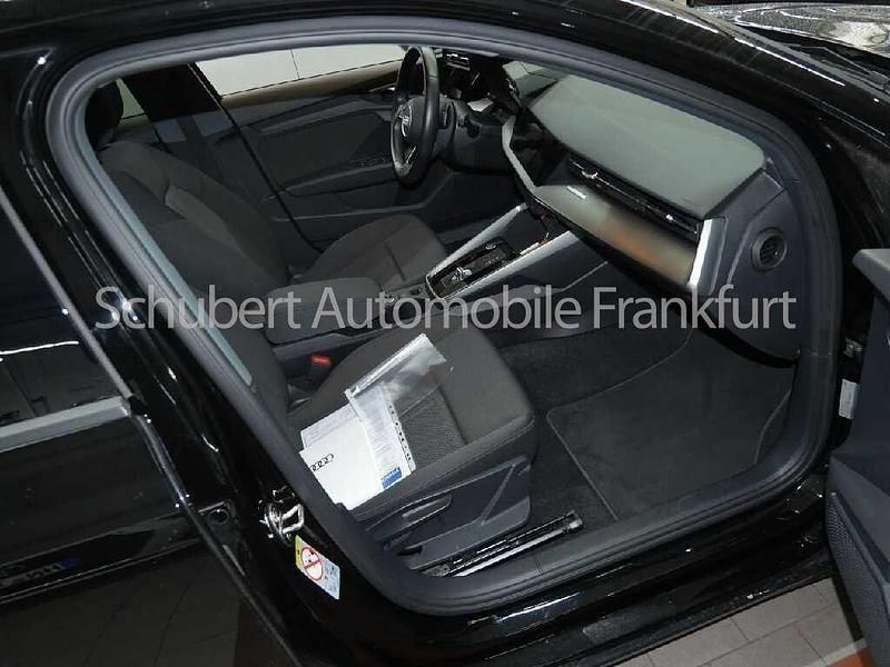 Gebraucht Audi A3 Business 116 PS (85 kW) 2022 Schwarz Limousine