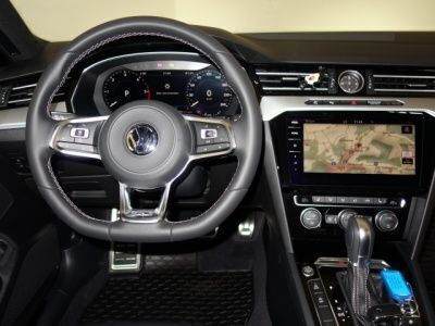 Gebraucht VW Passat Highline 190 PS (139 kW) 2019 Grau metallic Kombi