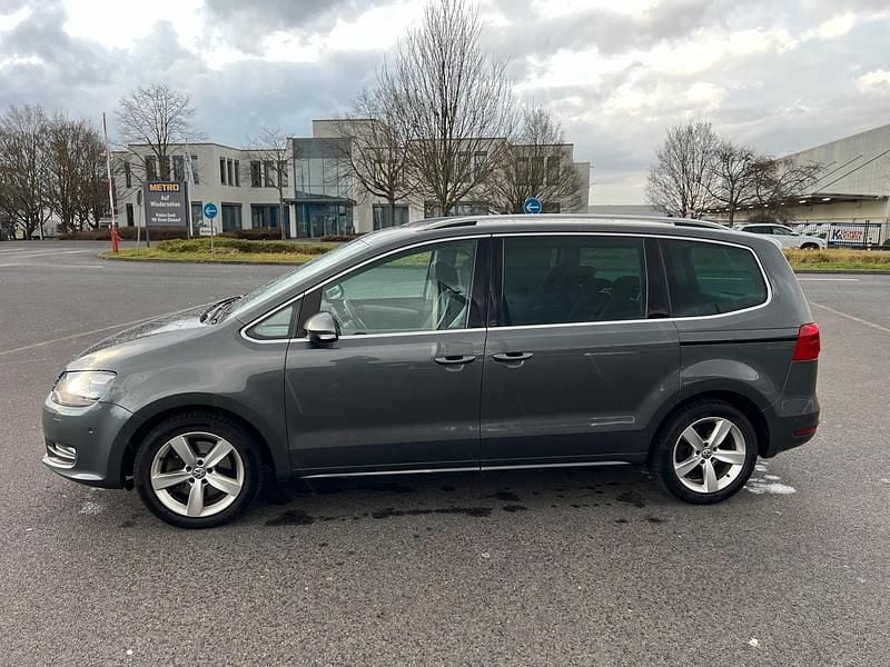 Gebraucht VW Sharan Highline 177 PS (130 kW) 2014 Van / Kleinbus