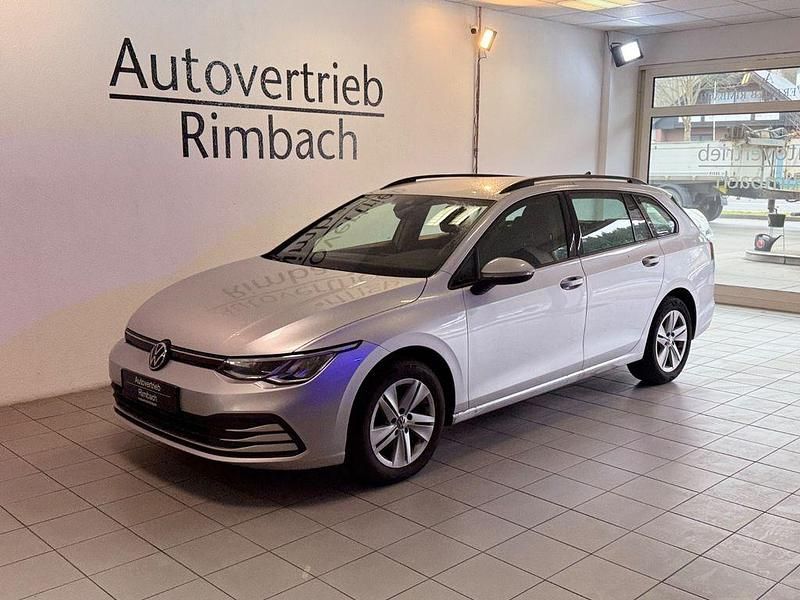 Silber Gebraucht 2022 VW Golf VIII Life Kombi | 16.590 € (Fairer Preis) - Bild 1/4