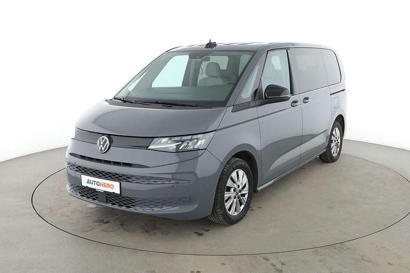 Gebraucht VW Multivan 136 PS (100 kW) 2024 Grau Van