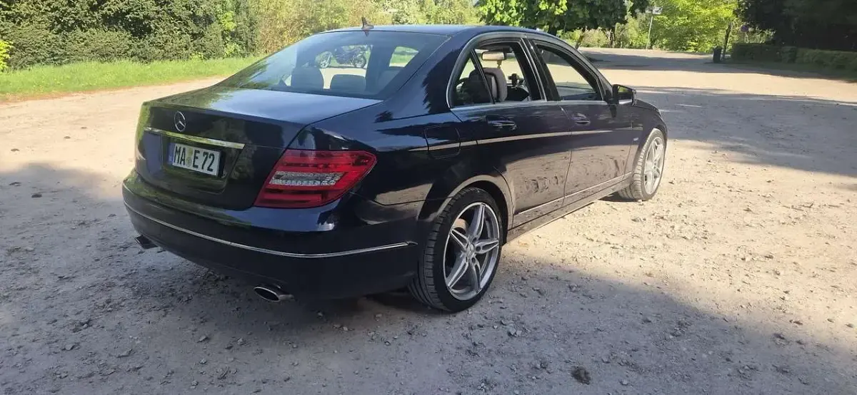 Gebraucht Mercedes C350 Elegance 306 PS (225 kW) 2011 Limousine