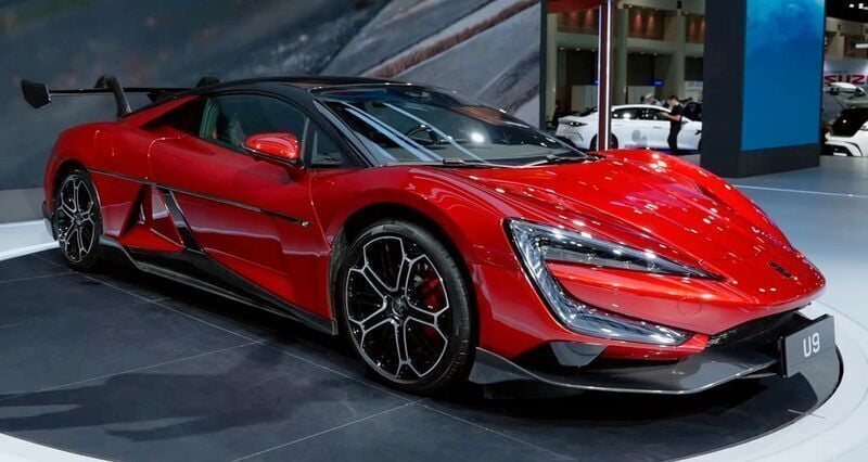 Second-hand BYD Yangwang U9 2024 Argintiu Coupe