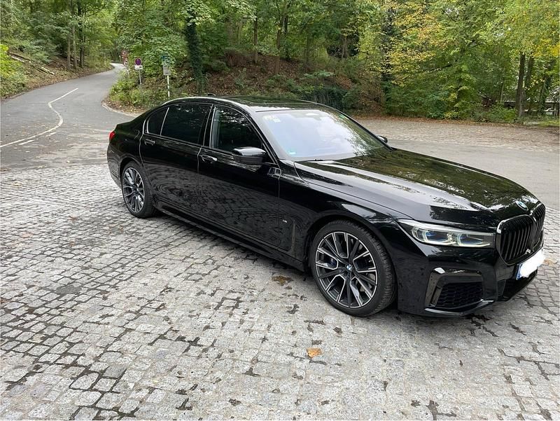 Schwarz Gebraucht 2019 BMW 745e Limousine | 39.999 € (Superpreis) - Bild 1/4