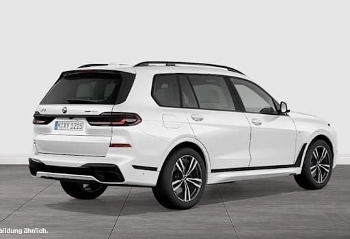 Gebraucht BMW X7 M Sport 352 PS (258 kW) 2023 Mineralweiss SUV
