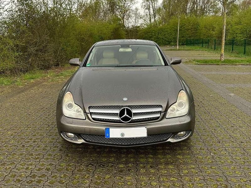 Gebraucht Mercedes CLS280 231 PS (169 kW) 2008 Grau Coupé