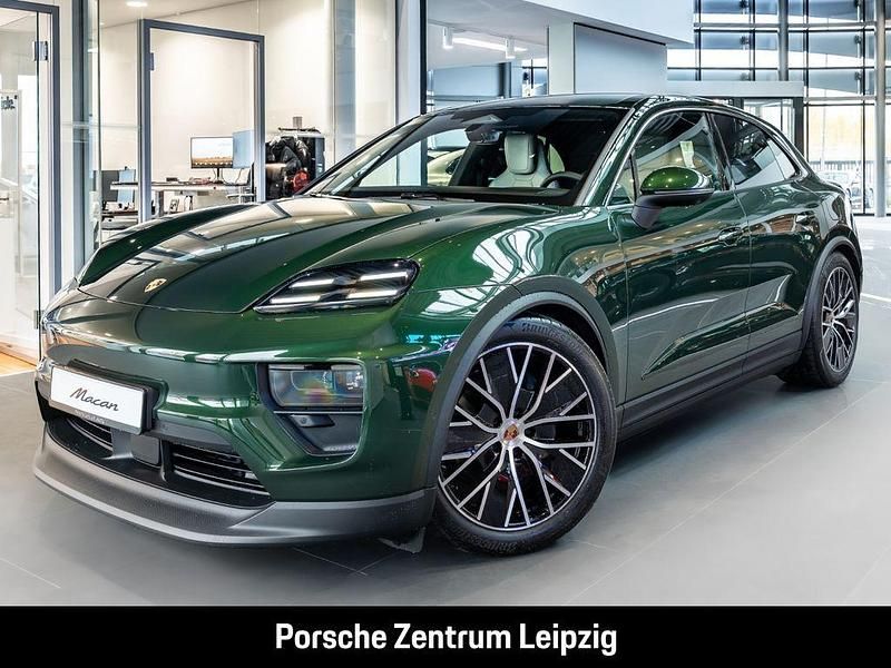 Gruen Gebraucht 2025 Porsche Macan SUV | 91.858 € (Superpreis) - Bild 1/4