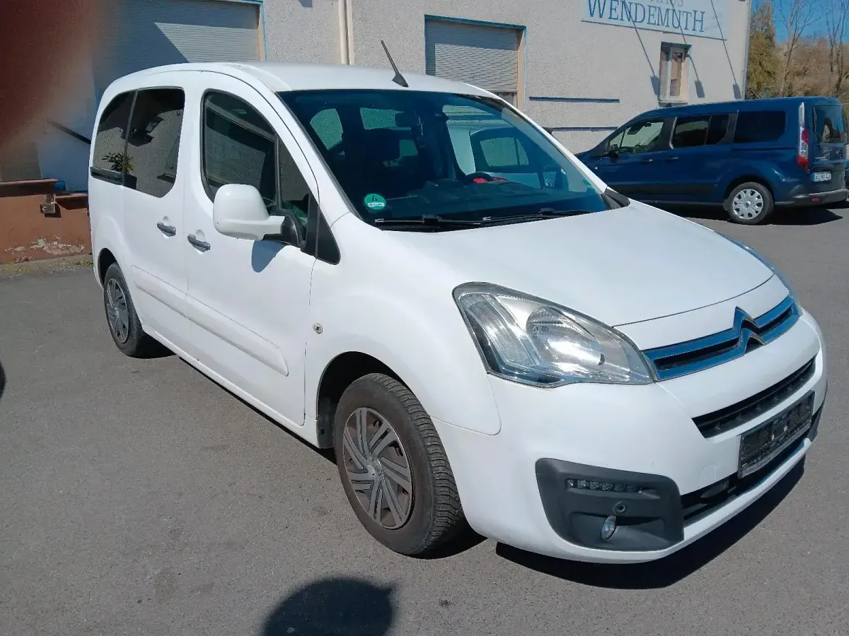 Gebraucht Citroën Berlingo 110 PS (80 kW) 2017 Weiß Van / Kleinbus