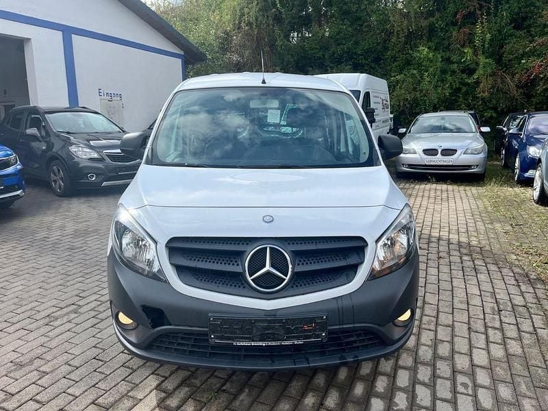 Gebraucht Mercedes Citan 109 90 PS (66 kW) 2019 Weiß Van / Kleinbus