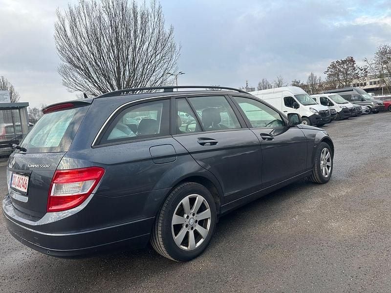 Gebraucht Mercedes C180 156 PS (114 kW) 2008 Grau Kombi