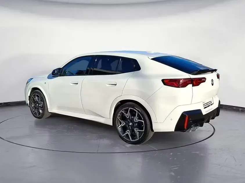 Gebraucht BMW X2 Performance 300 PS (220 kW) 2025 Weiß SUV
