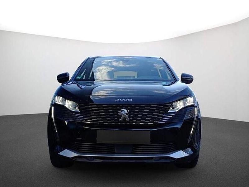 Gebraucht Peugeot 3008 Allure 131 PS (96 kW) 2023 Lackierung schwarz perla nera/metallic klarlack SUV