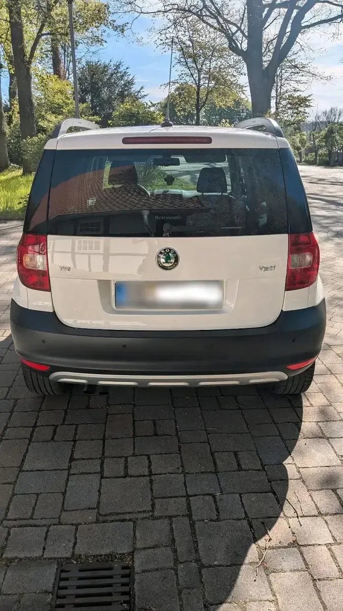 Gebraucht Skoda Yeti Ambition 122 PS (89 kW) 2013 Weiß SUV