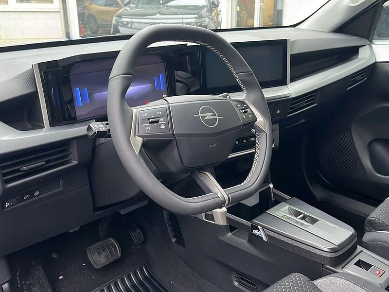 Neu Opel Frontera 145 PS (106 kW) 2026 Blau SUV