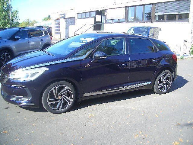 Blau Gebraucht 2015 DS Automobiles DS5 Kleinwagen | 11.850 € (Superpreis) - Bild 1/4