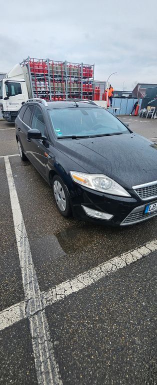 Gebraucht Ford Mondeo 163 PS (119 kW) 2010 Schwarz Kombi