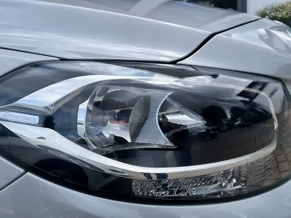 Gebraucht Mercedes B180 Business 122 PS (89 kW) 2018 Silber Van / Kleinbus
