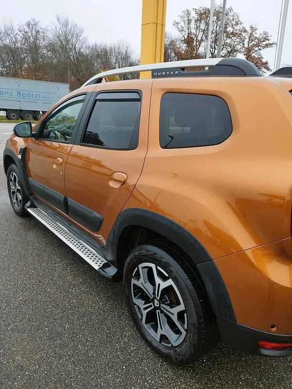Gebraucht Dacia Duster Prestige 101 PS (74 kW) 2020 Orange SUV