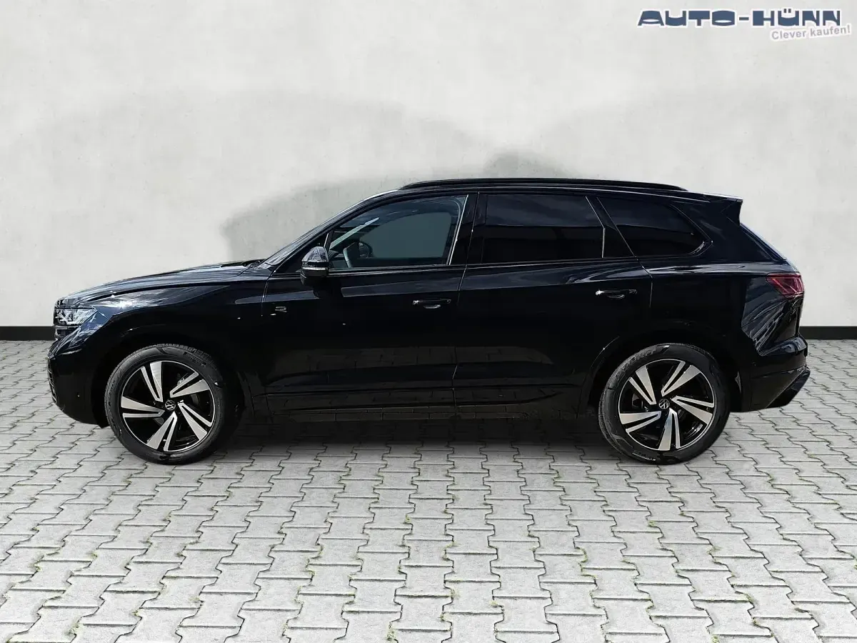Neu VW Touareg R-line 286 PS (210 kW) 2026 Grenadillschwarz metallic SUV