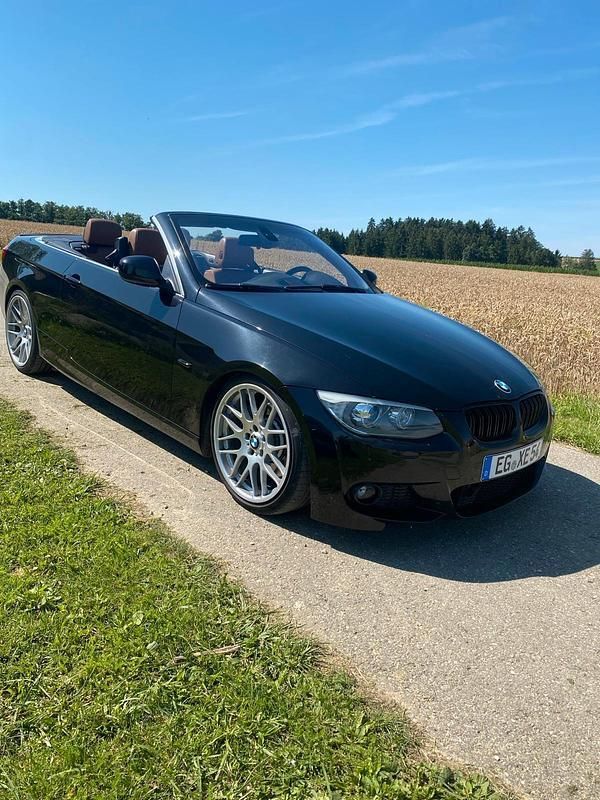 Schwarz Gebraucht 2010 BMW 335 Cabriolet Cabrio | 16.300 € (Guter Preis) - Bild 1/4