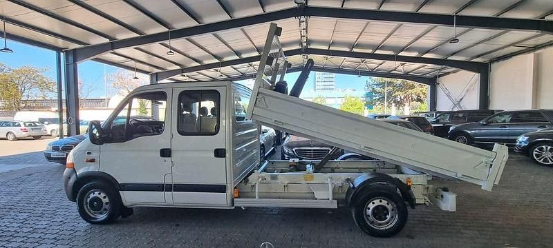 Second-hand Renault Master 120 CP (88 kW) 2010 Alb Monovolum