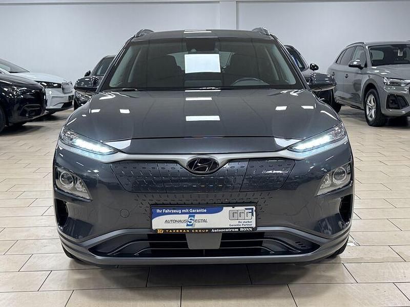 Gebraucht Hyundai Kona Advantage 100 kW (136 PS) 2021 Grau SUV